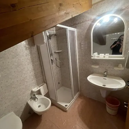 Hotel Bel Sit Comano Terme Exterior photo