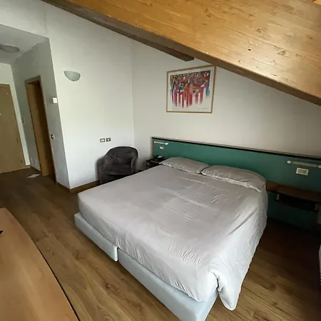 Hotel Bel Sit Comano Terme Exterior photo